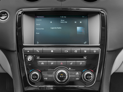 2016 Jaguar XJ R-Sport