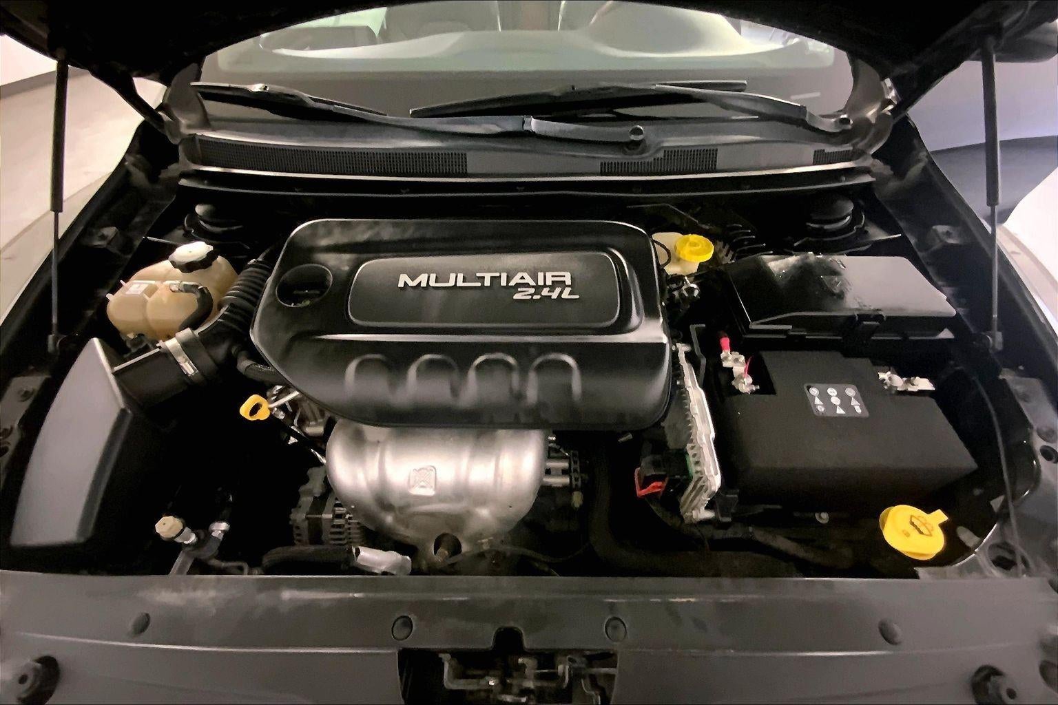 2017 Chrysler 200 Limited Platinum