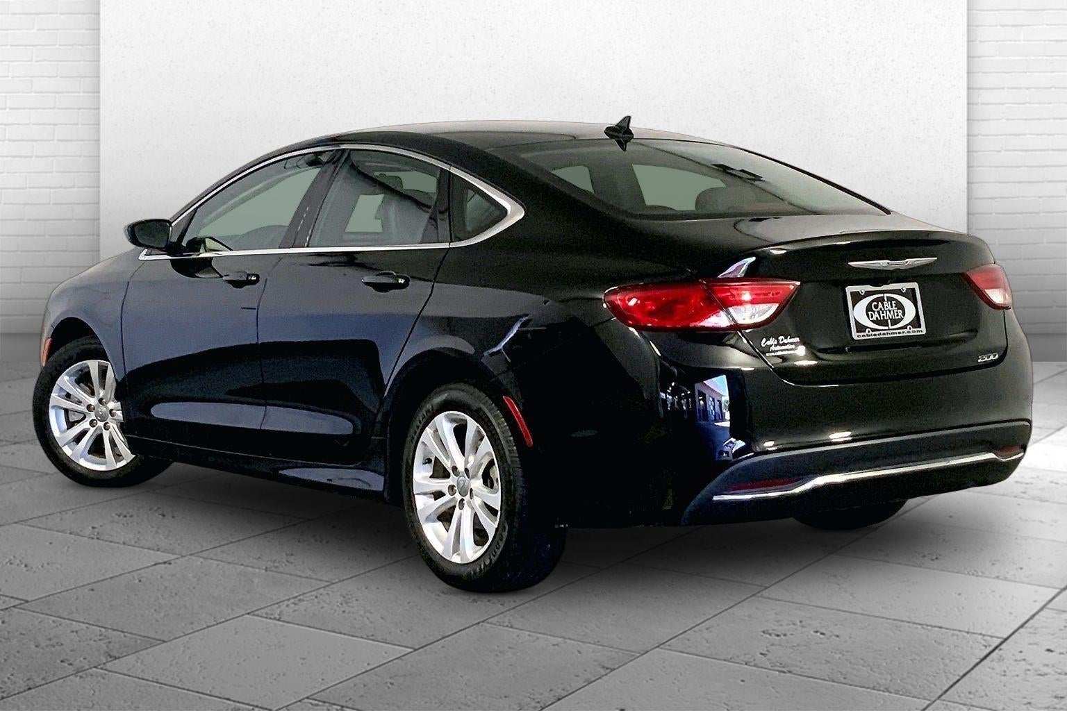 2017 Chrysler 200 Limited Platinum