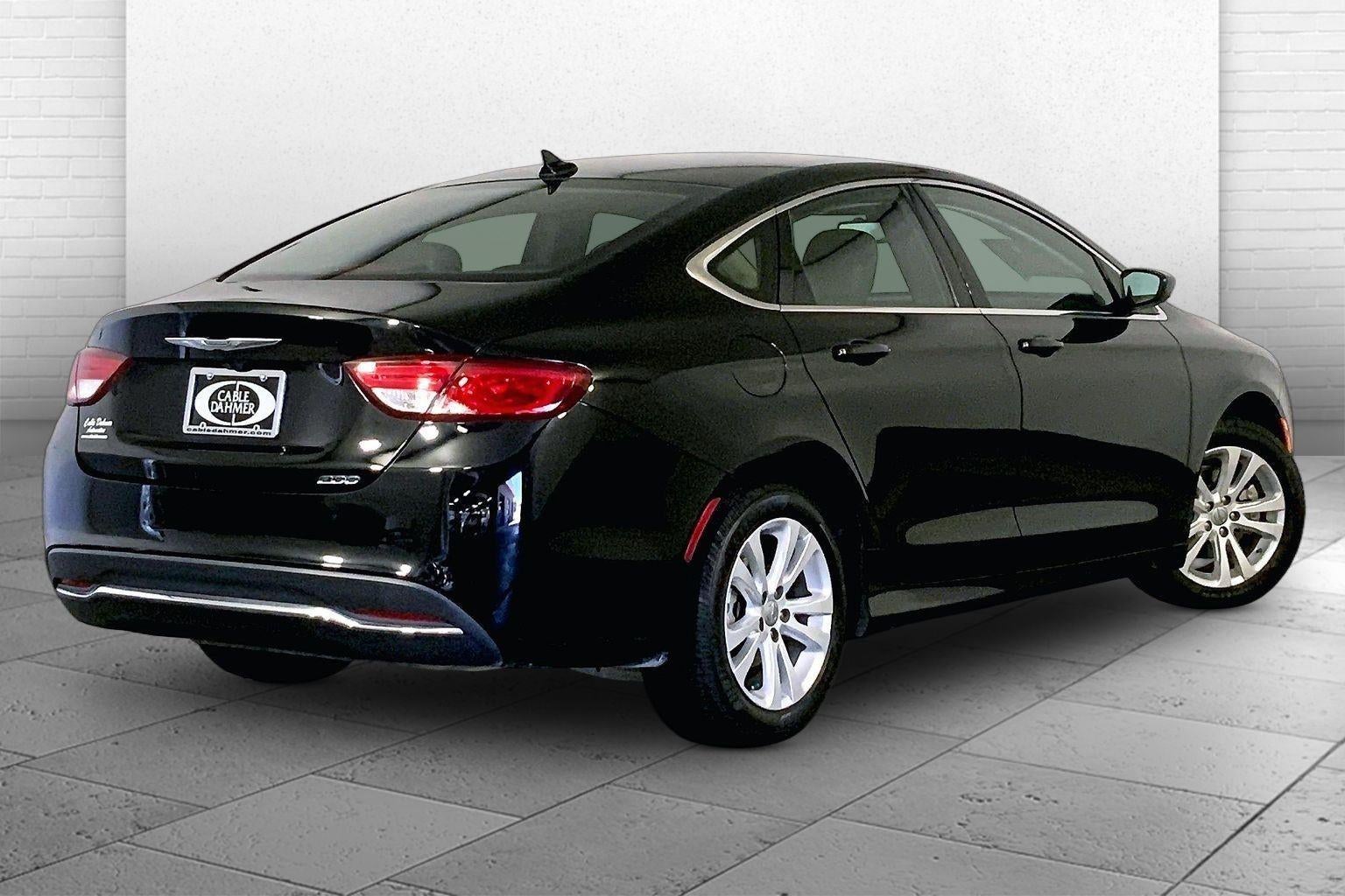 2017 Chrysler 200 Limited Platinum