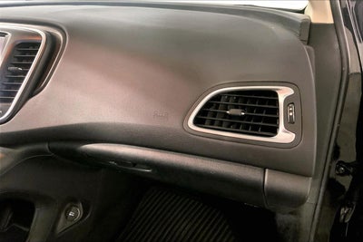2017 Chrysler 200 Limited Platinum