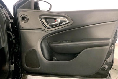 2017 Chrysler 200 Limited Platinum