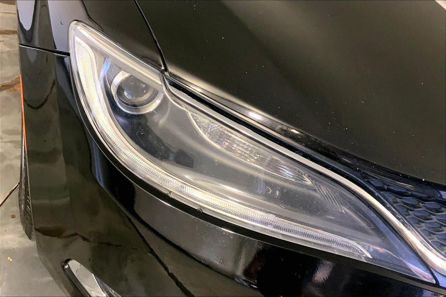 2017 Chrysler 200 Limited Platinum