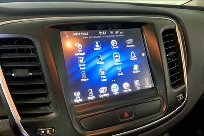 2017 Chrysler 200 Limited Platinum