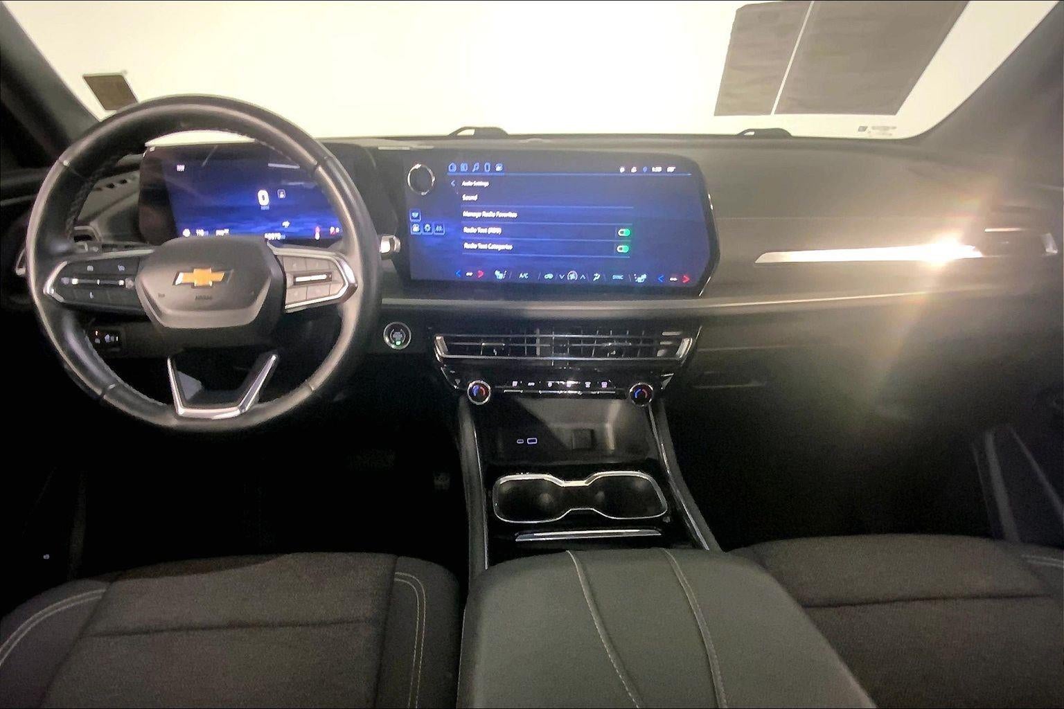 2024 Chevrolet Traverse AWD LT