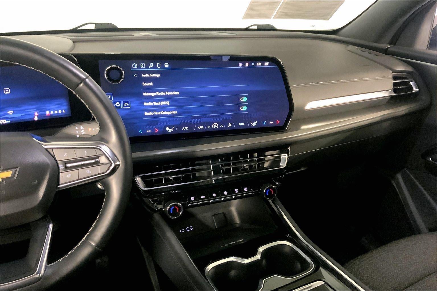 2024 Chevrolet Traverse AWD LT