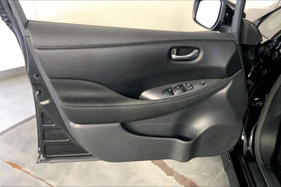 2023 Nissan LEAF S