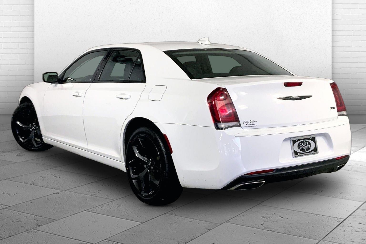 2023 Chrysler 300 Touring