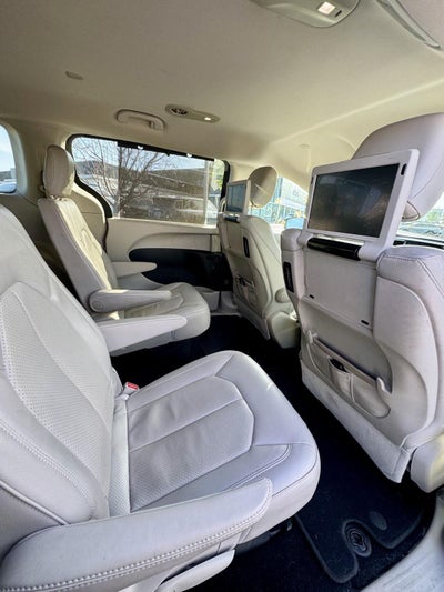 2017 Chrysler Pacifica Touring-L Plus