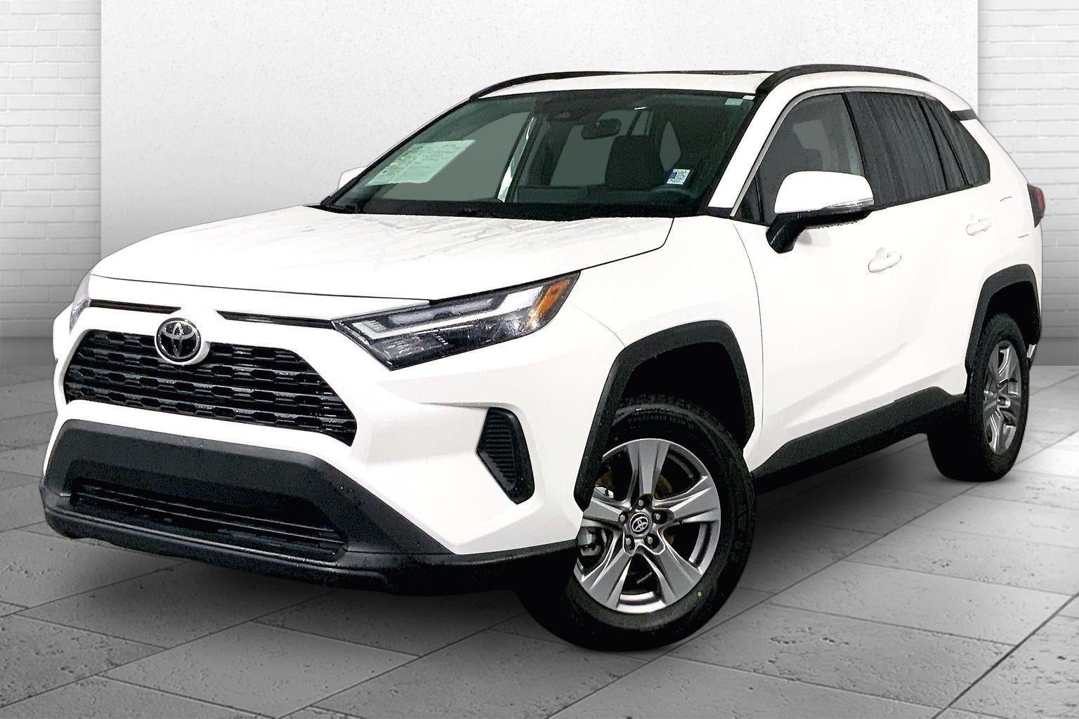 2024 Toyota RAV4 XLE