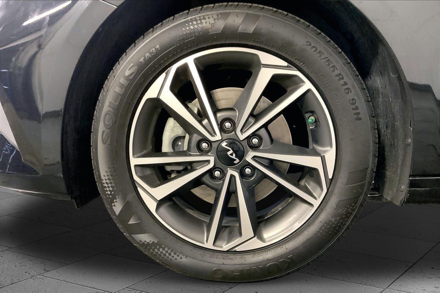2024 Kia Forte LXS