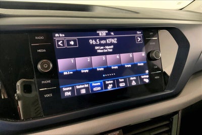 2023 Volkswagen Taos SE