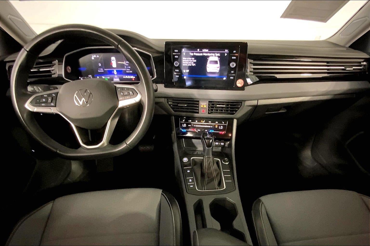 2025 Volkswagen Jetta SE