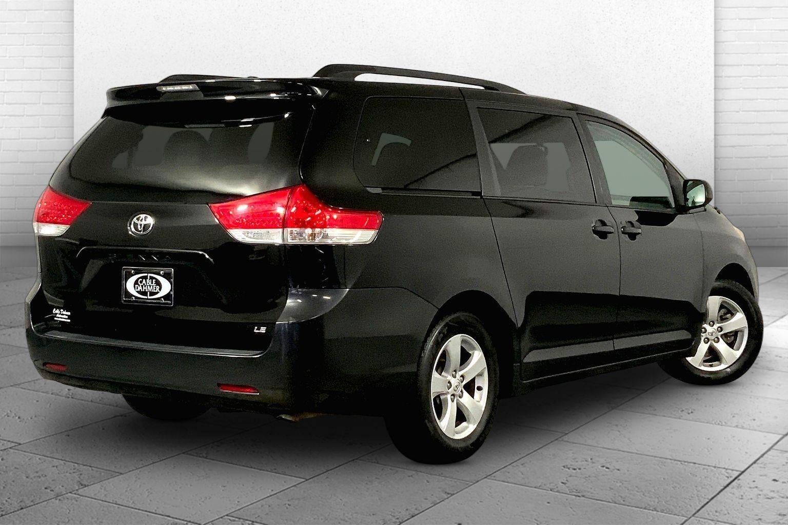 2014 Toyota Sienna LE AAS