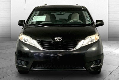 2014 Toyota Sienna LE AAS