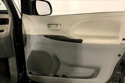 2014 Toyota Sienna LE AAS