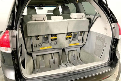 2014 Toyota Sienna LE AAS