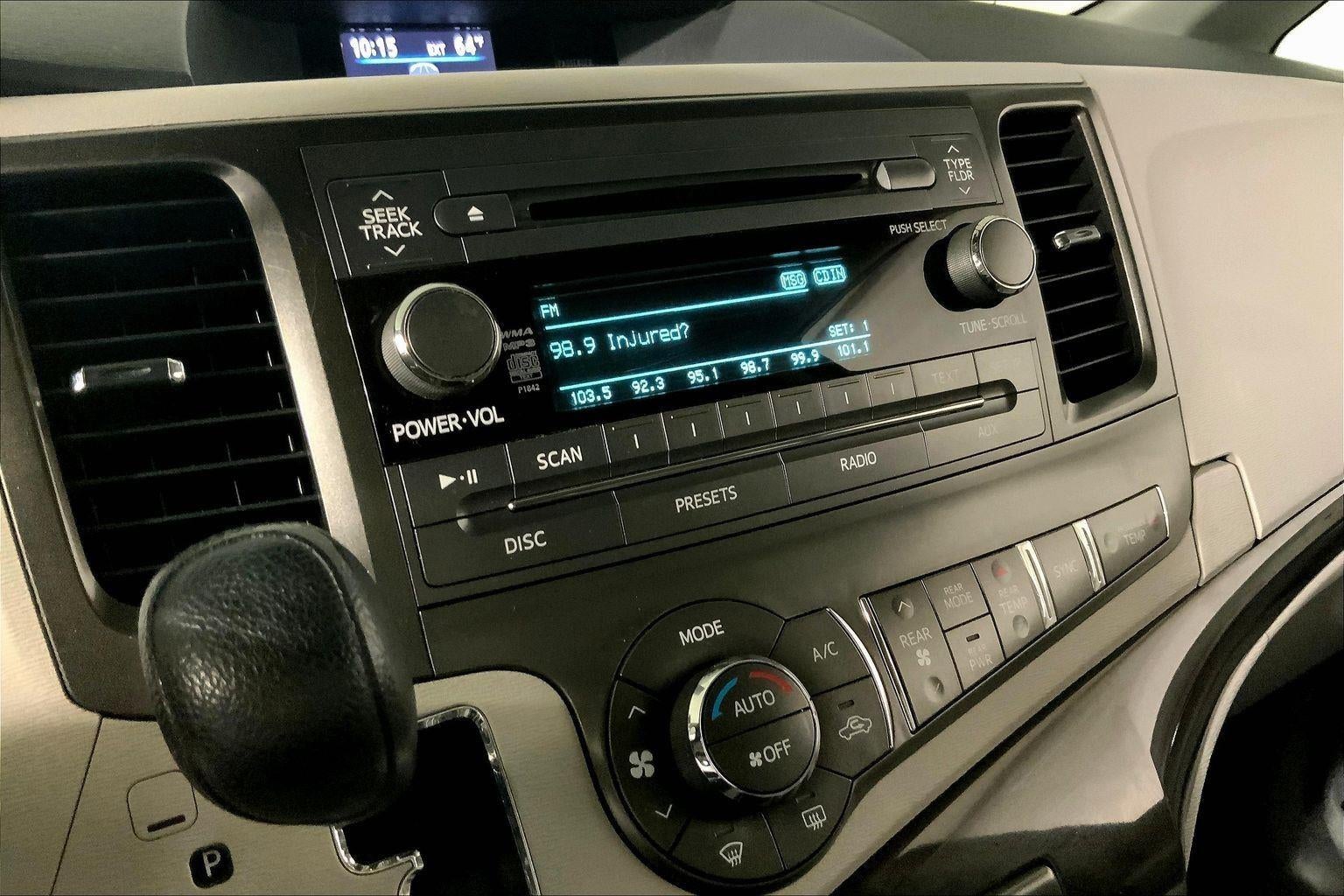 2014 Toyota Sienna LE AAS