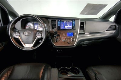 2017 Toyota Sienna SE