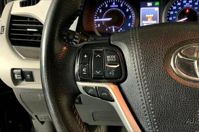 2020 Toyota Sienna XLE