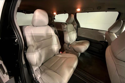 2020 Toyota Sienna XLE