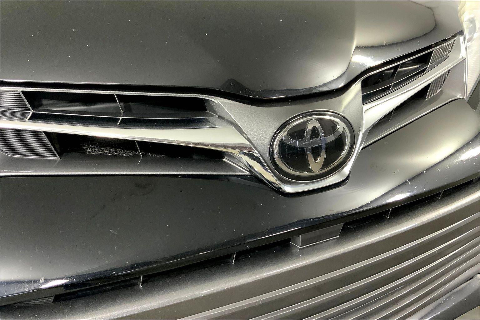 2020 Toyota Sienna XLE
