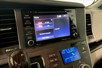 2020 Toyota Sienna XLE