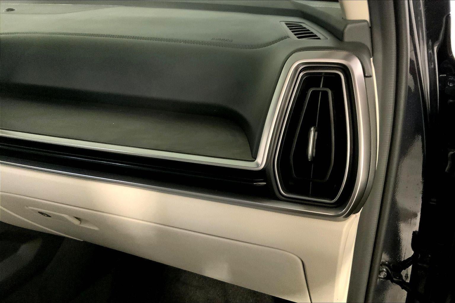 2025 Kia SORENTO X-LINE EX