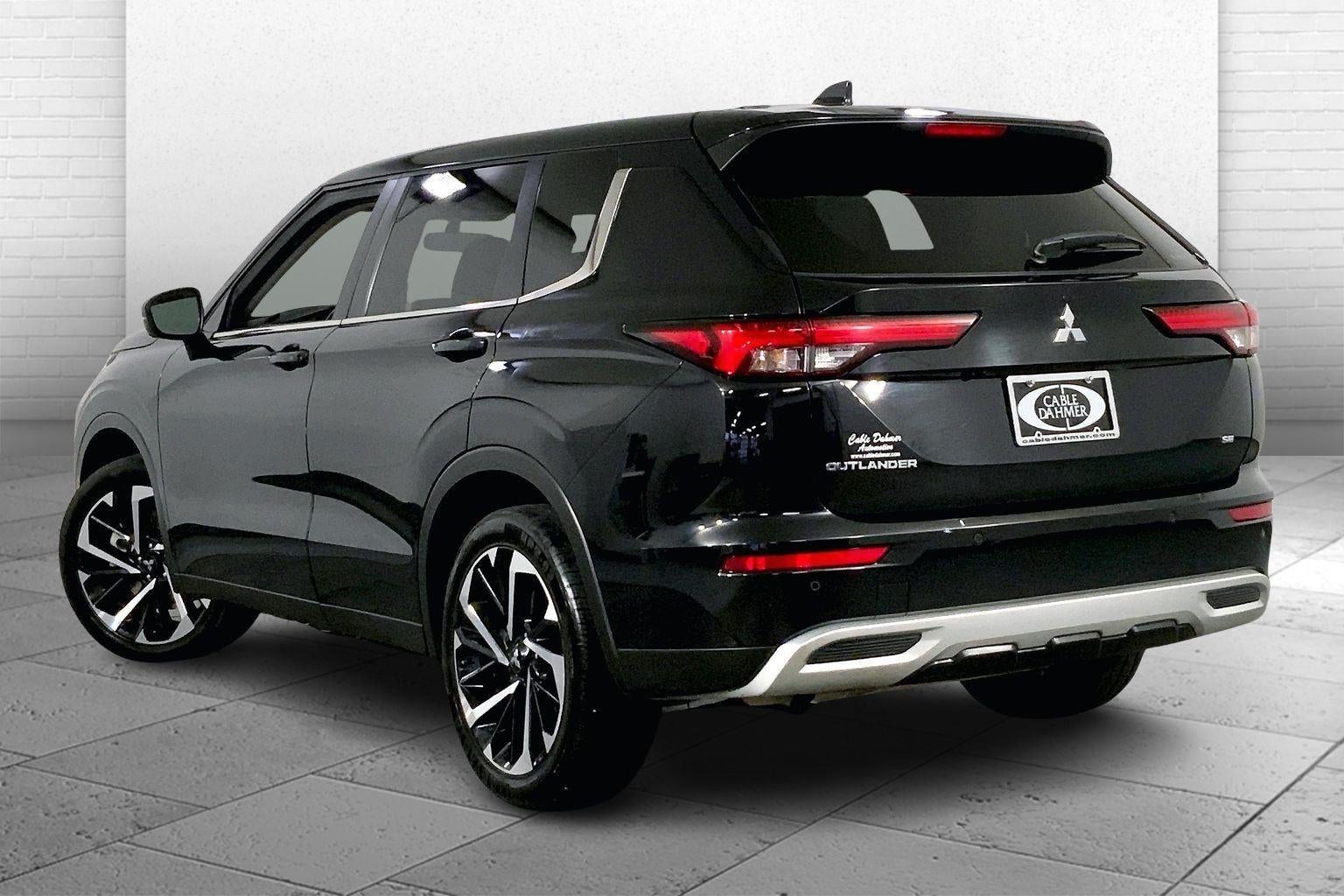 2024 Mitsubishi Outlander SE