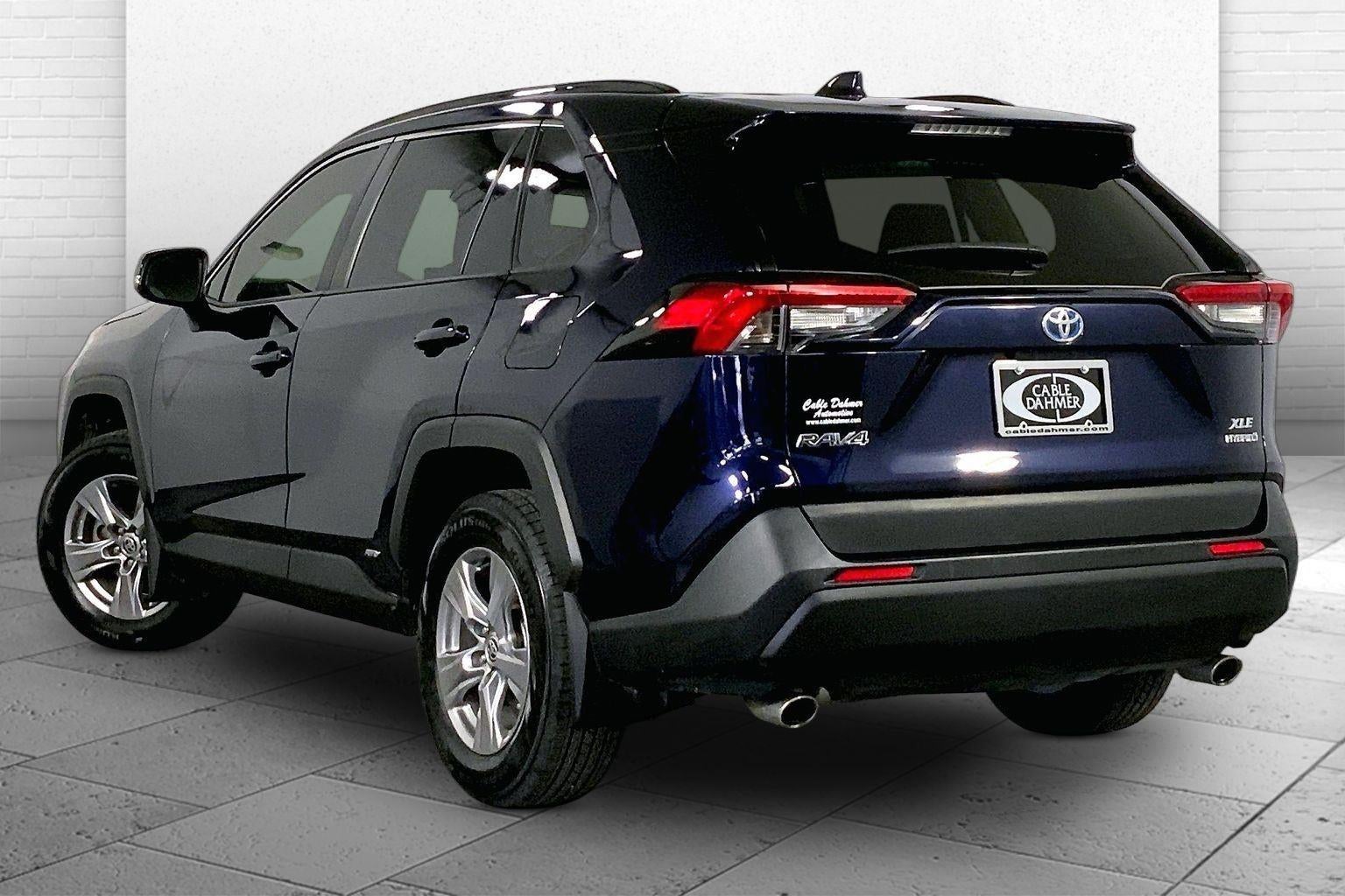 2022 Toyota RAV4 HYBRID XLE