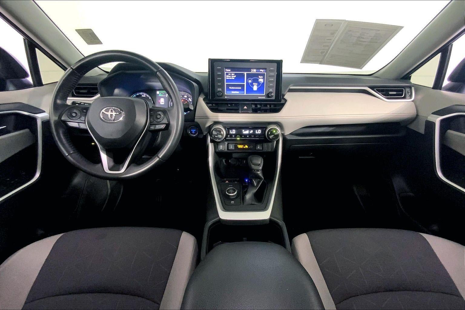 2022 Toyota RAV4 HYBRID XLE
