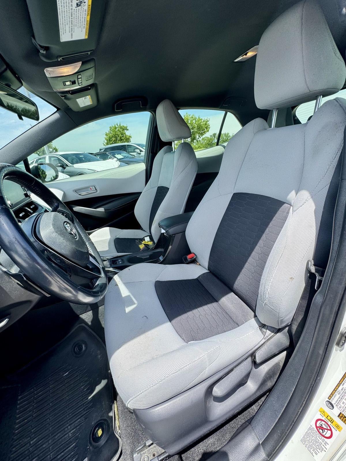 2020 Toyota COROLLA HATCHBA SE