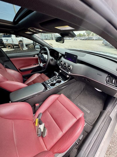 2022 Kia STINGER GT-LINE