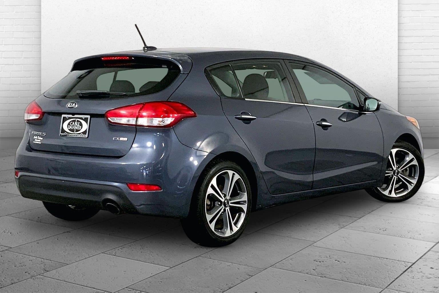 2016 Kia Forte 5-Door EX