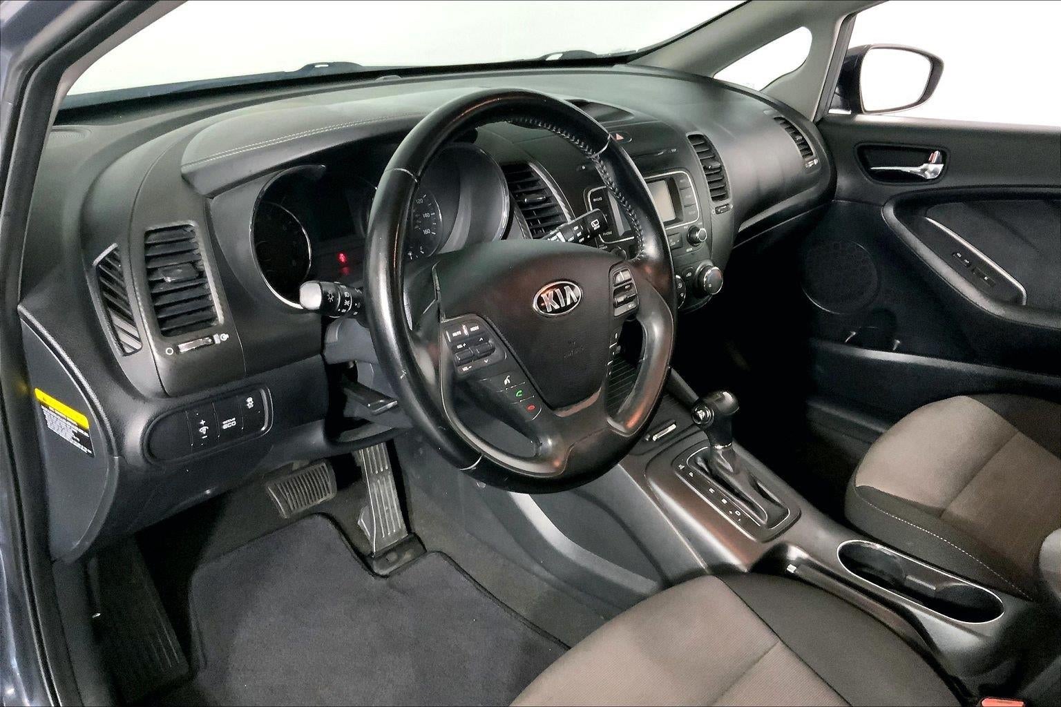 2016 Kia Forte 5-Door EX