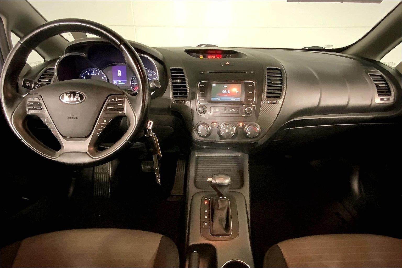 2016 Kia Forte 5-Door EX