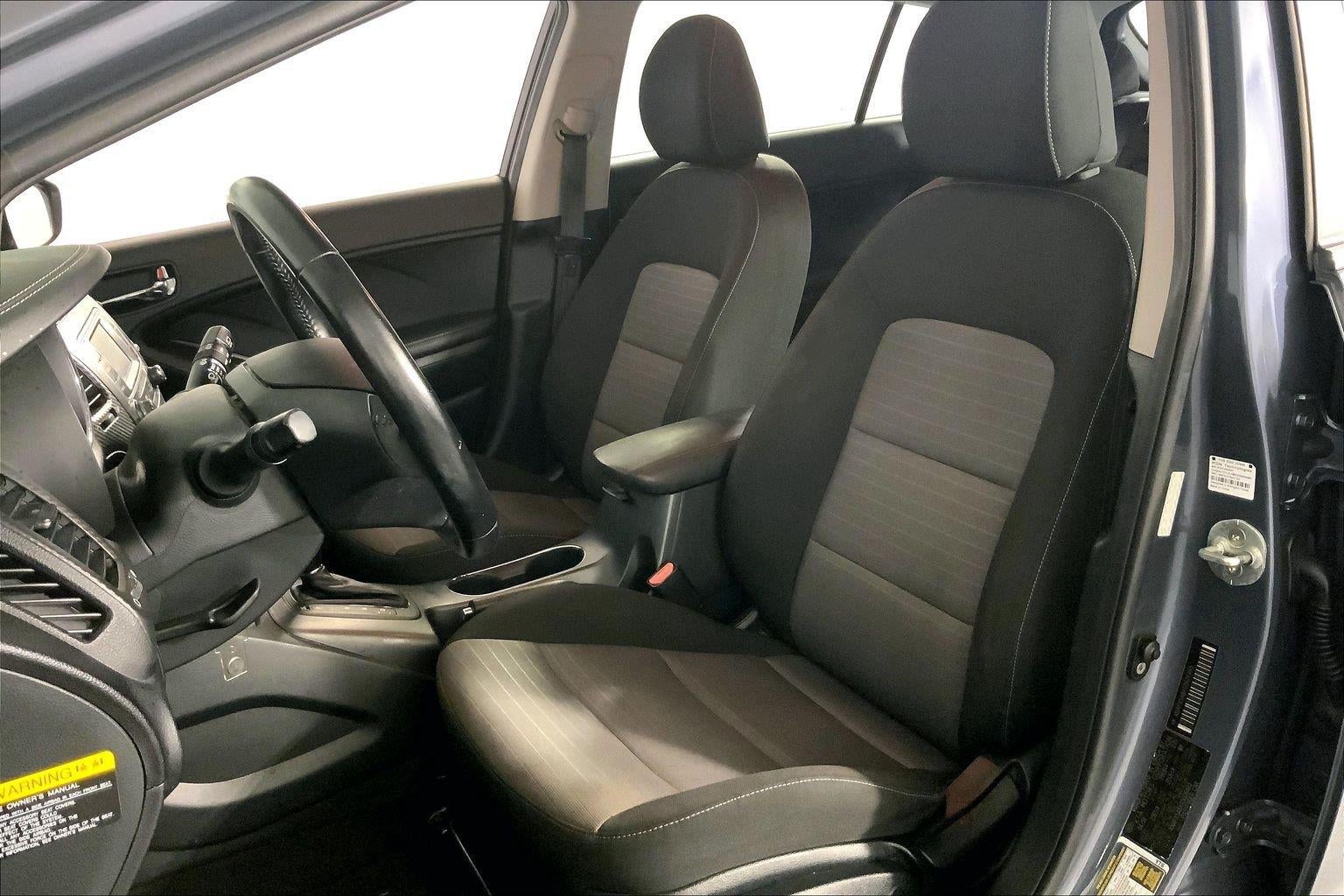2016 Kia Forte 5-Door EX