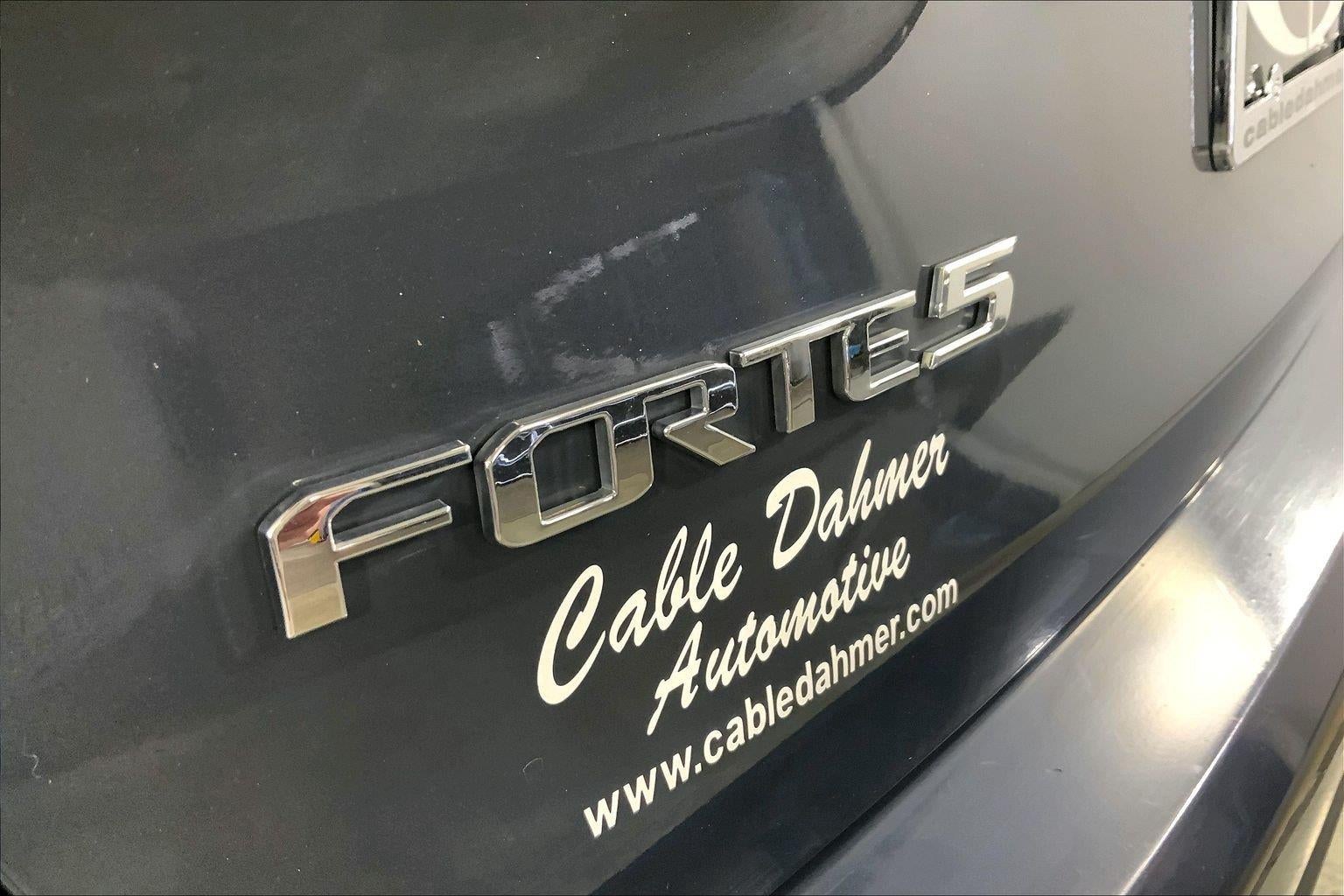 2016 Kia Forte 5-Door EX