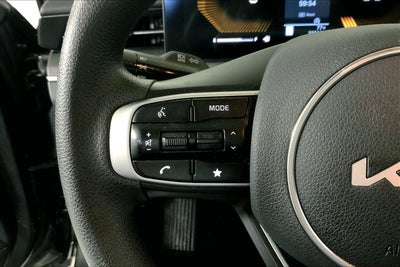 2025 Kia K5 LXS