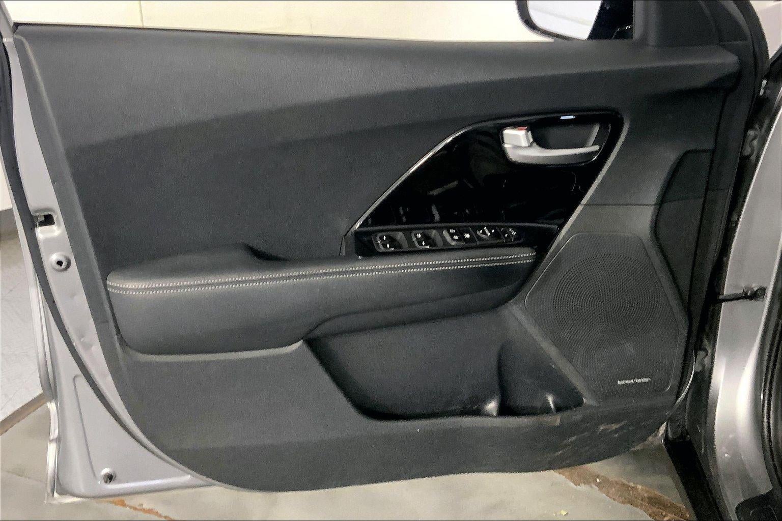 2022 Kia Niro Touring SE