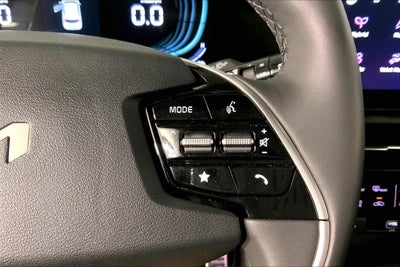 2025 Kia Niro SX Touring