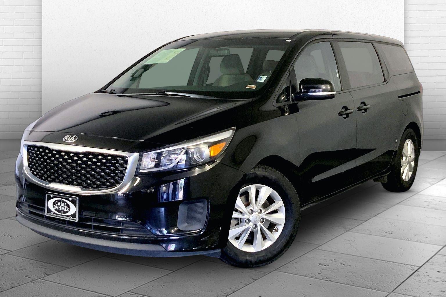 2017 Kia Sedona L