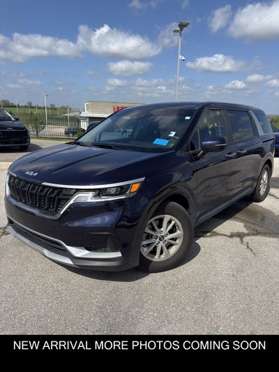2024 Kia Carnival LX