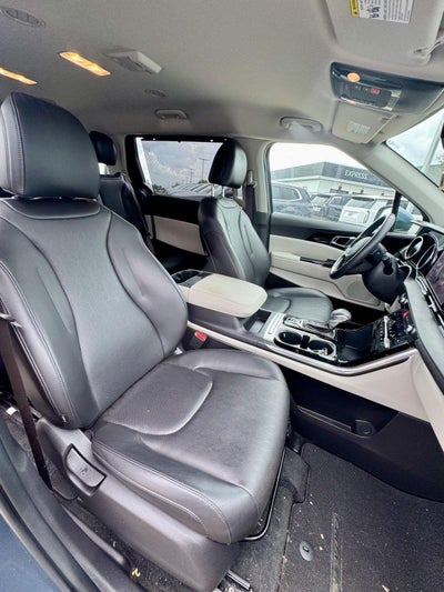 2024 Kia Carnival EX