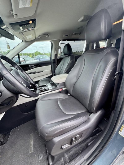 2024 Kia Carnival EX