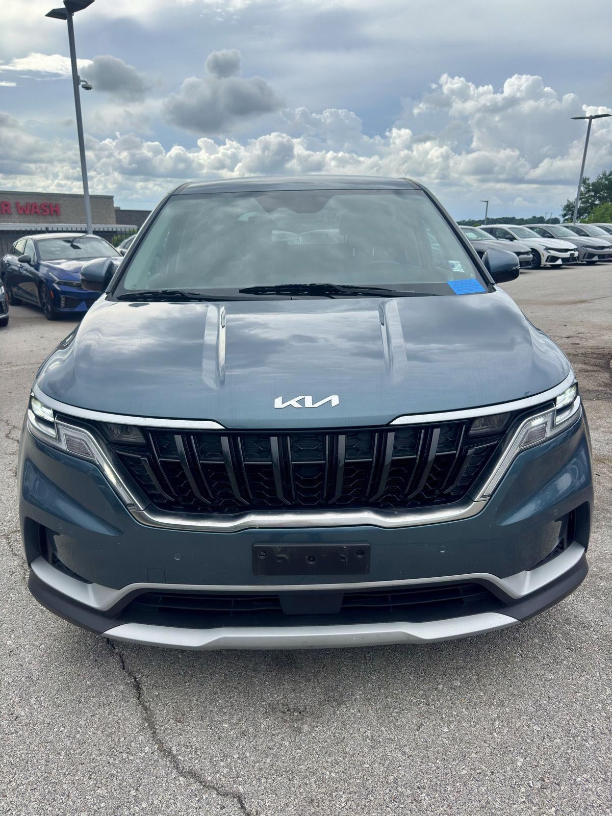 2024 Kia Carnival EX