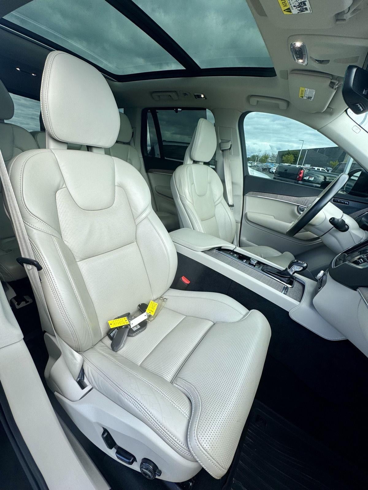 2021 Volvo XC90 Inscription