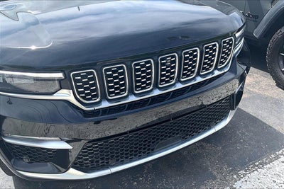 2022 Jeep Grand Cherokee Summit