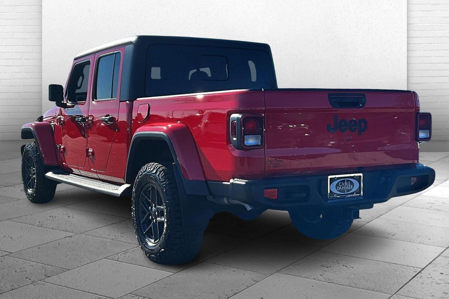 2024 Jeep Gladiator Sport S