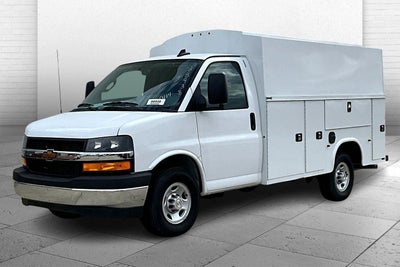 2025 Chevrolet Express Cutaway 3500 1WT